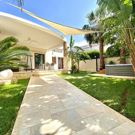 Davelia Villa Alcamo