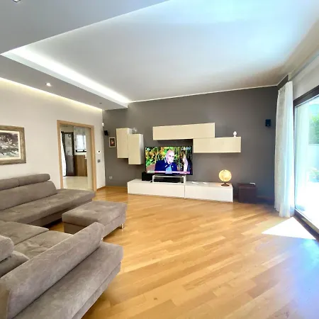 Villa Davelia *